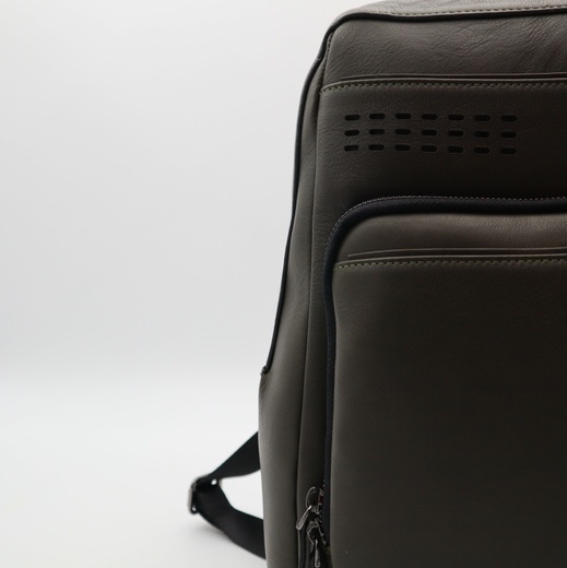 Кожаный рюкзак  Roberto Tonelli R5216-7