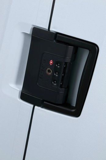 Середня валіза 69см Samsonite ESSENS KM0*07002