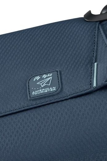 Середня валіза 69см American Tourister AEROSPIN MH6*31002