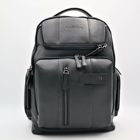 Мужской рюкзак из натуральной кожи Roberto Tonelli R5217-1